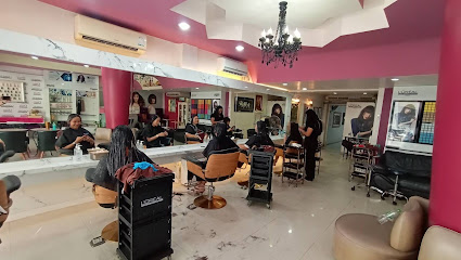 Dior spa & hair studio สาขาใกล้ไปรษณีย์ท่าขอนยาง