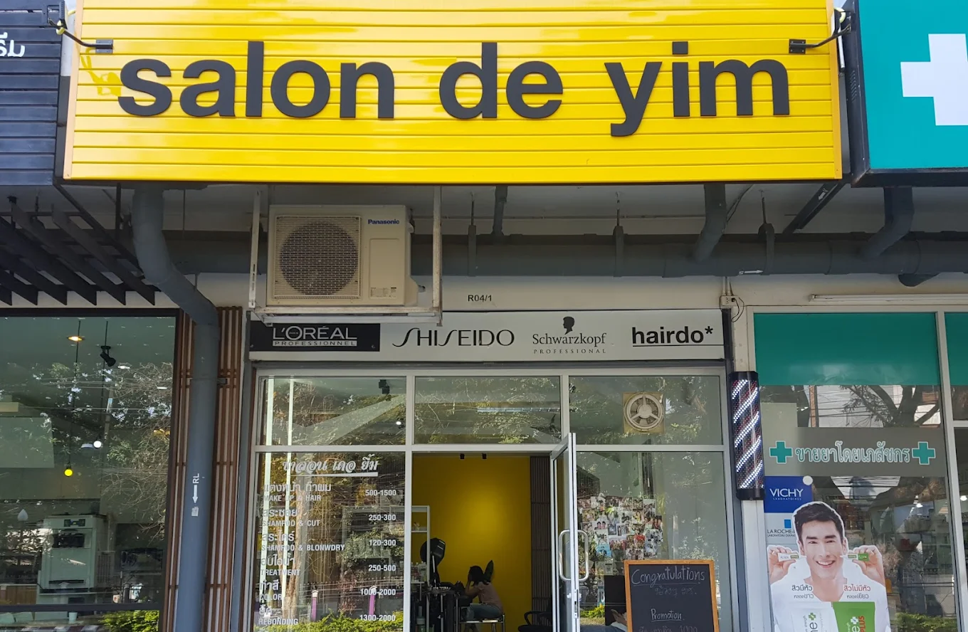 (ยิ้ม แฮร์สไตล์ลิส) YIM Hair stylist